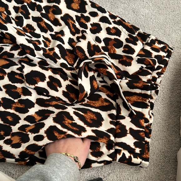 Cheetah Paper Bag Pants - Picture 6 of 8